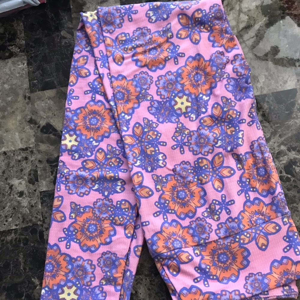 Lularoe One Size OS Leggings New pink floral